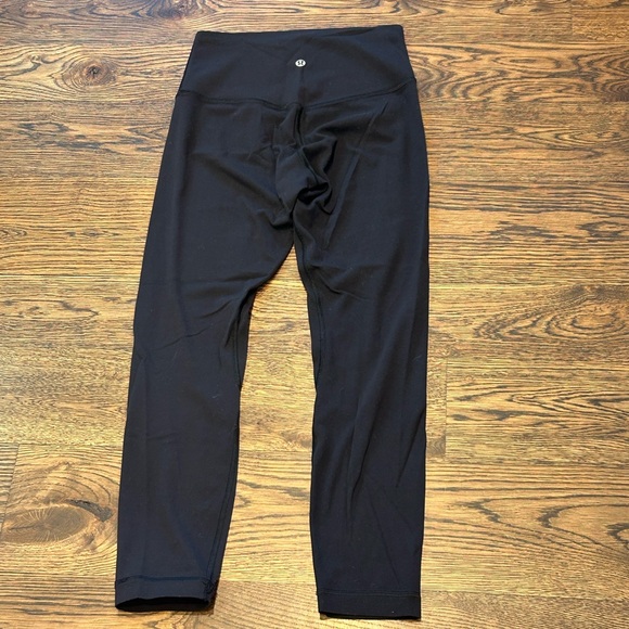 Lululemon Athletica Wonder Under Black Capri Leggings - Picture 5 of 6